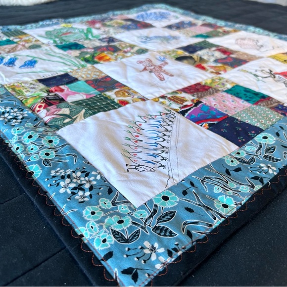 Handmade Baby Quilt with Original Hand-drawn Woodland/farm animals Art
#0911246 - Picture 3 of 13